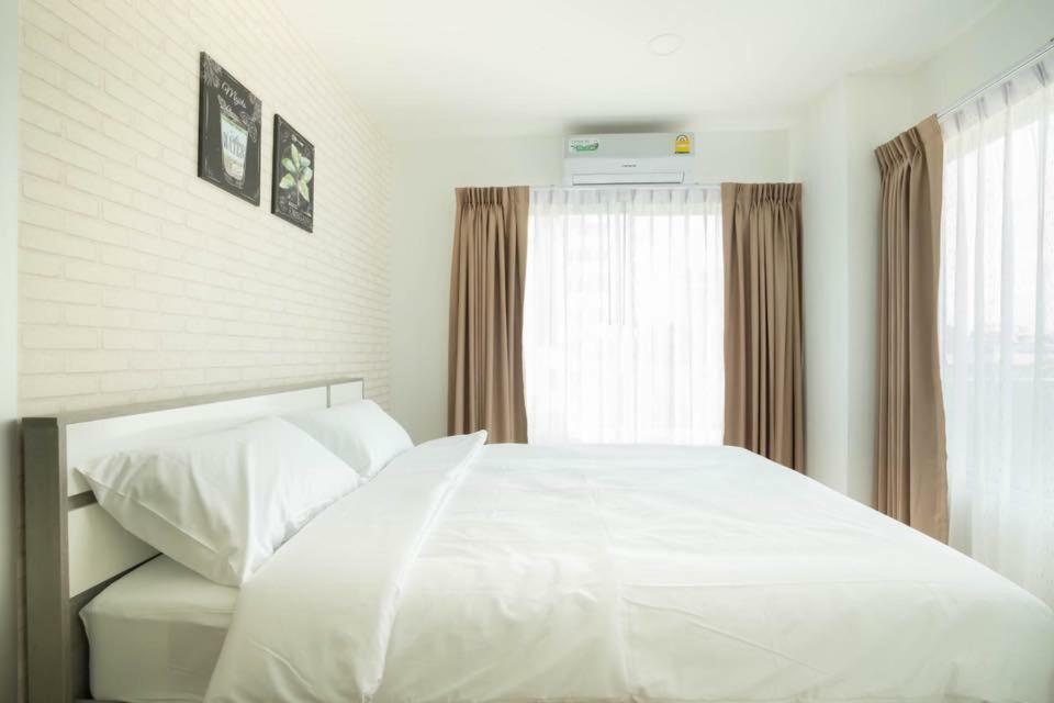 The Lux Ladprao 10 Aparthotel Bangkok Luaran gambar